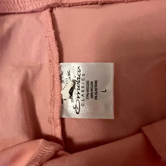 Pink capris - Picture 4 of 4